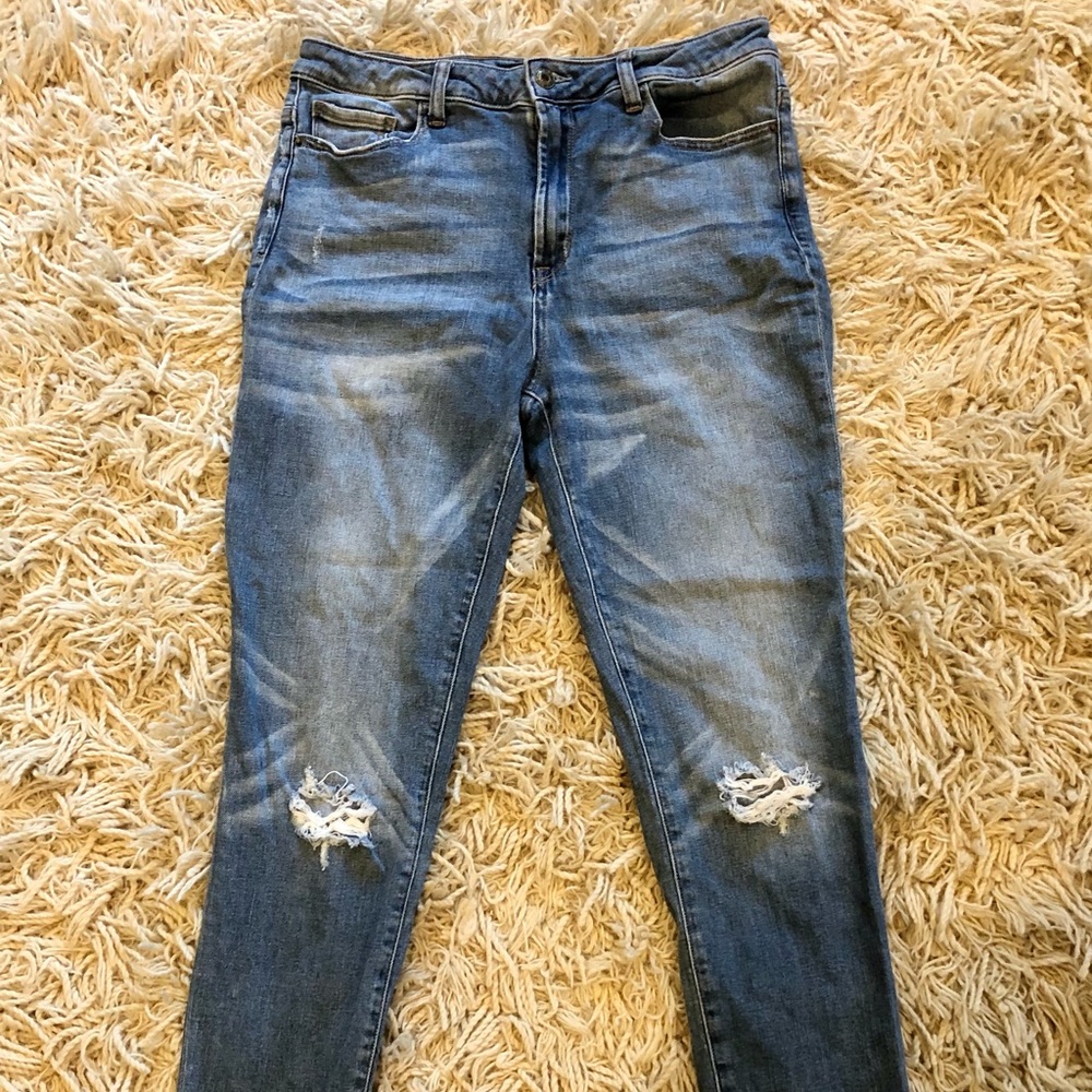 Hardly worn boyfriend jeans.